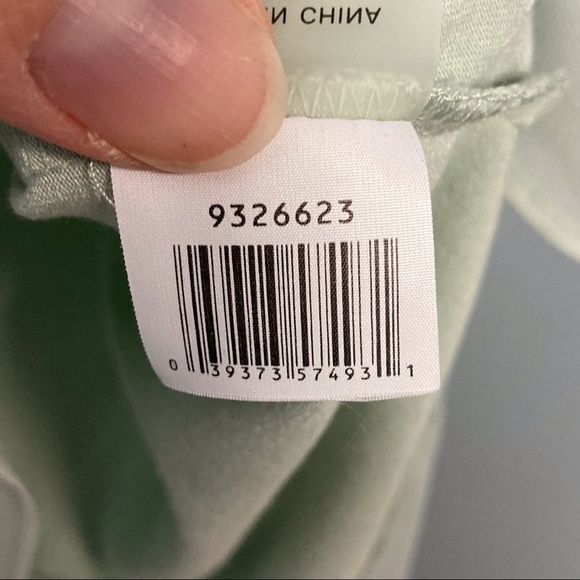 𝅺vince Camuto Soft Breeze Green Sleeveless Top - Picture 12 of 16